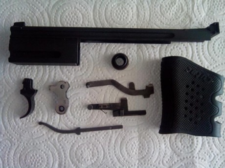 Vendo el contrapeso con miras micrométricas para la pistola Astra ts 22, 
60€. 100