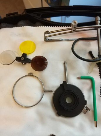 Vendo gafas de tiro knoblock con seis meses de uso,con dos cristales,filtro de tres colores e iris por 01