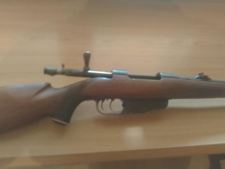 Se vende o se cambia por visor de mi interés rifle Cárcamo en calibre 6,5x54 Carcano, totalmente customizado,maderas 00