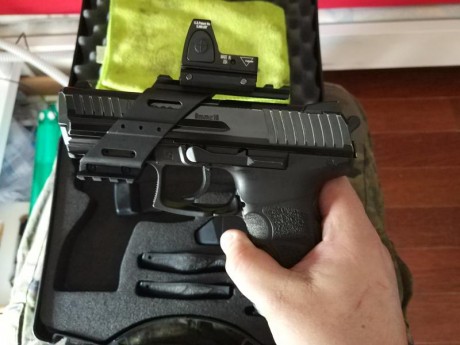 Se vende Hk P30 con soporte para punto rojo pero se vende sin él visor,único dueño,su precio seria de 02