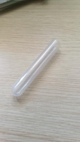 Tengo estos tubos de 16 mm de diametro donde cargo las dosis de polvora.

Ahora bien, no he encontrado 00