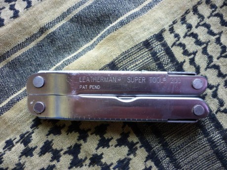 Vendo esta multiherramienta de la casa americana, posiblemente uno de los 3 mejores productos que ha fabricado 02
