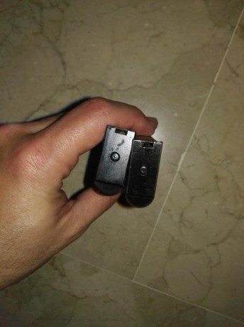 Vendo estos dos cargadores, son del calibre 9 mmC (9 corto), en principio no sé ahora mismo a que arma 11