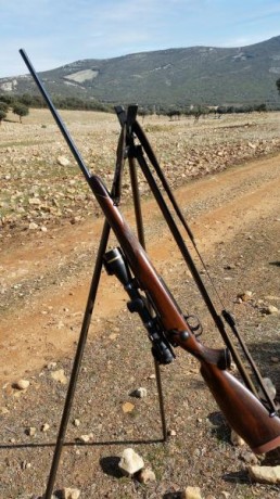 Buenas tardes , abro este hilo para compartir mi experiencia con el citado trípode.

Hasta hace un par 20