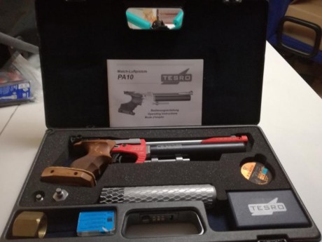 Una de las mejores pistolas de aire para competicion. En perfecto estado de funcionamiento y estetico. 02