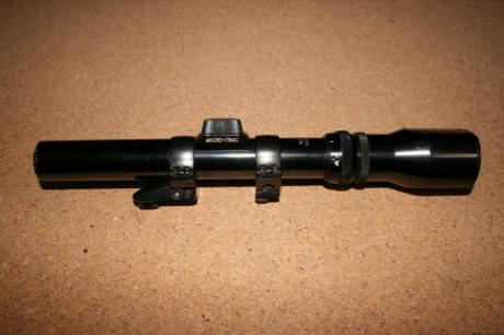 Vendo visor de batida marca Weaver V4,5 II con anillas marca Apell originales no copias, el visor esta 02