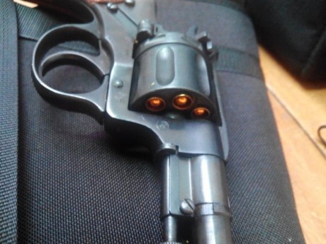 Buenas tardes.
Cambio o vendo un revolver Nagant 7'62x38. El cambio podria ser por un revólver S&W 00