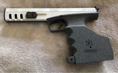 Vendo una Walther SP22 modelo M4 del calibre .22LR, es una pistola ideal para iniciarse el tiro y con 00