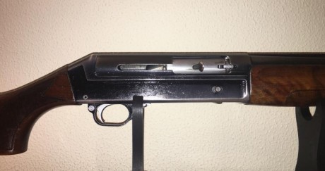   Vendo  Benelli mod . 121 con barichoque exterior a un precio excepcional, 250 euros.
Espero una buena 00