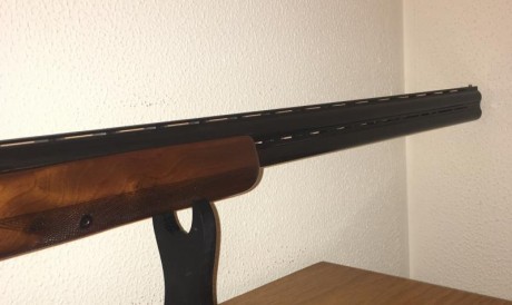 Vendo escopeta superpuesta  para tiro al plato marca C & A  mod. Phantom una y dos estrellas selector 00