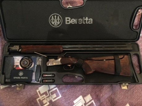 Vendo beretta 682 gold e trap de 76 cm de caño con 1*y 2* fijas. Culata regulable. Maletin original beretta. 02