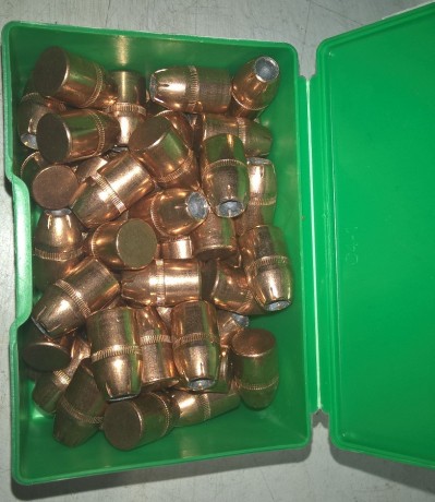 Vendo Puntas del calibre .44 Magnun  de 240 gr:
 Hornady HP-XTP: 65 unidades
Sierra JHC-HP: 45 unidades
Precio: 01