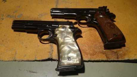 VENDIDAS
Vendo 
          Pistola Star cal 9 corto cachas nácar guiada en F 250 € lleva un alza LPA puedo 02