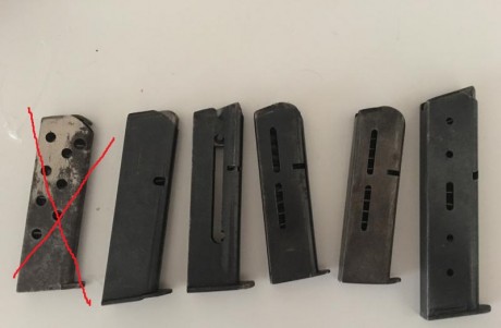 Vendo cargadores varios que estaban en el cajón

25€ unidad mas envió por mensajería.

Se encuentran en 00