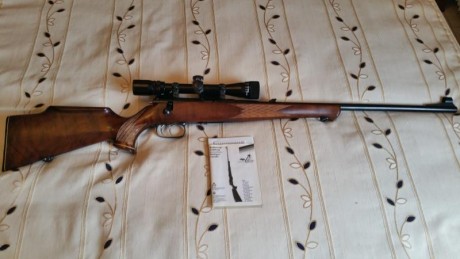 Carabina cal. 22LR Anschutz mod. 525 desmontable con visor Bushnell 3-9 x 32mm con corrector de paralelaje. 00