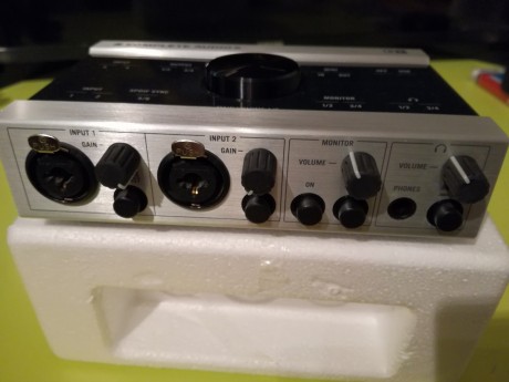 Vendo tarjeta de sonido Komplete Audio 6 de Native Instruments.
La tarjeta funciona perfectamente y ya 00