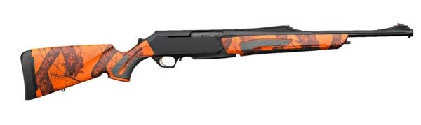 A mi compañero de caza se le ha metido entre ceja y ceja un rifle semiautomático tracker con cañon de 51