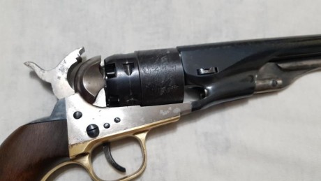 Vendo revolver colt 1860 Army, fabricado en el año 1982, marca ASM de avancarga, calibre 44, en perfecto 11