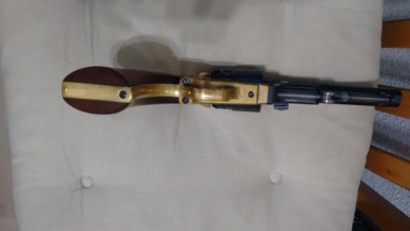 Vendo revolver marca San Marcos, calibre 44 ,cuatro pulgadas aproximadamente, guiado en AE, apenas lo 31