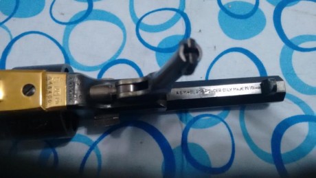 Vendo revolver marca San Marcos, calibre 44 ,cuatro pulgadas aproximadamente, guiado en AE, apenas lo 61