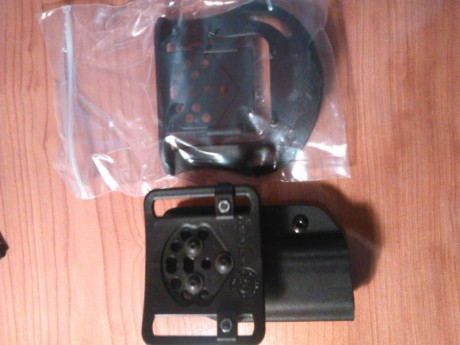 Funda Vega Holster VKO para HK Usp Compact, sin estrenar, entrega en mano, 26 euros. Ubicada en pamplona. 11