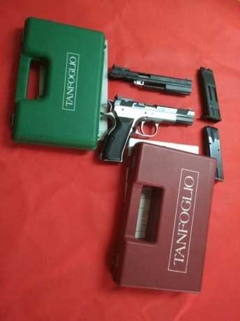 Hola a todos, pongo en venta mi Pistola Tanfoglio Match due-tone del calibre 9mm Parabelum junto con su 11