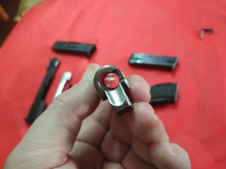 Hola a todos, pongo en venta mi Pistola Tanfoglio Match due-tone del calibre 9mm Parabelum junto con su 21