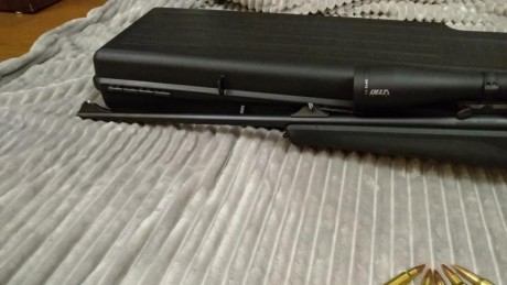 Blaser R8 modelo profesional,culata sintética en color verde antracita,gatillo extraíble no fijo,cañón 12