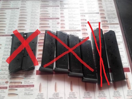 Hola, pongo a la venta varios cargadores. Tienen poco uso y funcionan perfectamente.
Sólo queda el Mec-gar 00