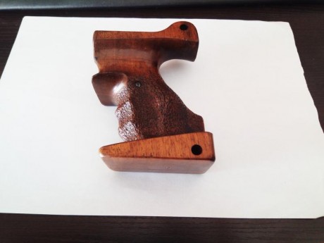 Si alguien tiene alguna yo busco una
   tlf 649 104 275  
saludos 10