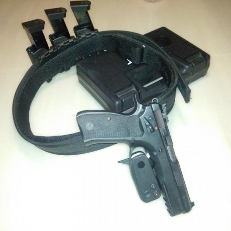CZ Sadow 9mm Parabellum, con miras micro-métricas originales, 3 cargadores, disparador regulado por MASIP, 00