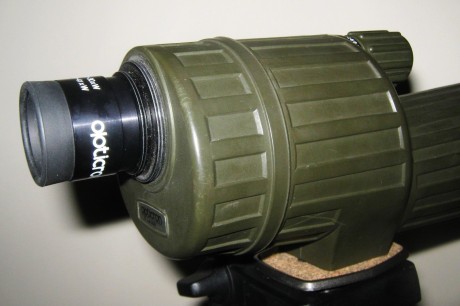 VENDO telescopio japonés OPTICRON de 60 mm, con ocular de 30X. Cuerpo metálico con total protección de 00