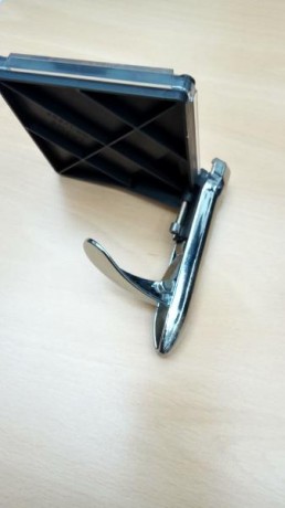 Se vende sin apenas uso, empistonador manual de la Marca LEE con el shell Holder para calibre 308w y 9mm,
con 11