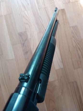 Escopeta de corredera Mossberg 500 Combo Sintética (2 cañones), en perfecto estado, con funda. Además 02