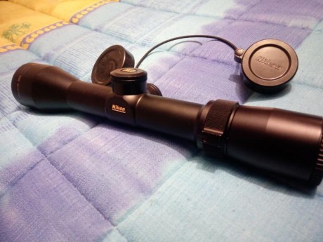 Vendo visor Nikon. En estado impecable, tanto de ópticas como de tubo (levisimas marcas de anillas). Visor 00