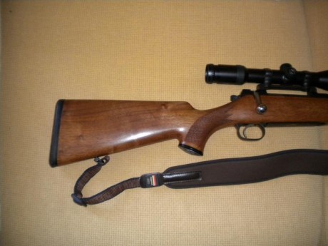 un amigo vende un rifle máuser m03 calibre 8x68s con monturas máuser de anillas 30mm y visor zeiss diavari 00