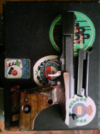 Hola, por problemas de salud vendo esta magnifica pistola marca Unique mod. DES 69 U del año 1980. La 02