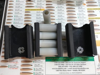 (VENDIDOS)Vendo 3 porta cartuchos hechos por Pako Holster de cuatro cartuchos de capacidad.
Precio 45 00