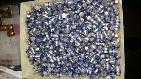 Por cambiar de punta vendo turquesa de 9mm. Fabricada y prepaeada por el eslovaco MP MOULDS para maquina 02