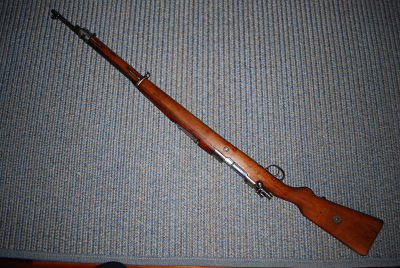Calibre 7x57. Buen estado de conservación, acción y cerrojo misma numeración exceptuando el seguro que 41