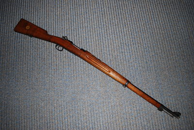 Vendo CARL GUSTAF año 1915 calibre 6,5x55 en buen estado de conservación y todos los números coincidentes.
Está 51