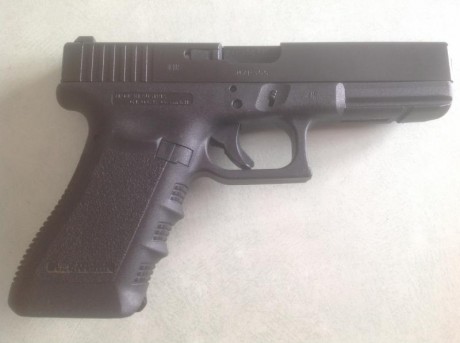 Vendo Glock 17" adaptada para IPSC con boton de extraccion ràpida.
Se vende con cinturon de IPSC 02