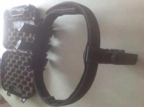 Vendo Glock 17" adaptada para IPSC con boton de extraccion ràpida.
Se vende con cinturon de IPSC 01