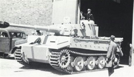 en reto 2ª GM, he empezado a hablar de las versiones de este emblematico carro aleman...darme unos dias 50