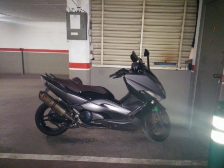 pues como dice el titulo,porque no ponemos fotos de nuestras maquinas,ya sean scooters,harleys,nakeds,trails,etc,la 170