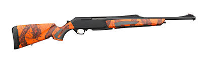 A mi compañero de caza se le ha metido entre ceja y ceja un rifle semiautomático tracker con cañon de 20