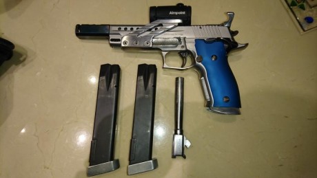 Vendo mi XFIVE de open + corredera y cañón del 40, con dos cargadores de 25, cargadores del 40, dos cañones 00