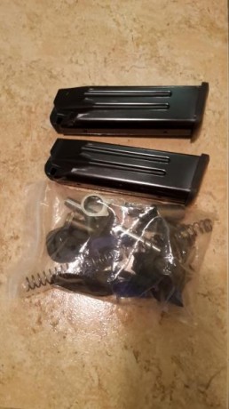 Se vende pistola paraordenence del calibre 40 de acero inoxidable con cañon briley del 9 pb, especial 20