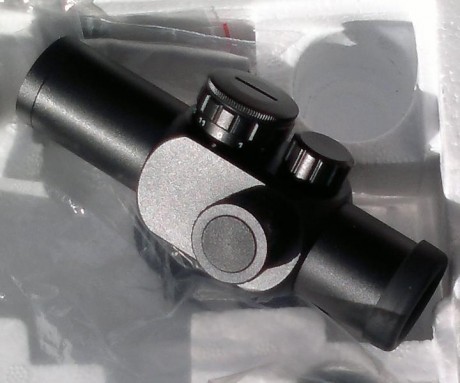 Punto rojo de múltiples retículas, como nuevo, se ha usado muy poco.Está completo y con su caja.
Precio: 02