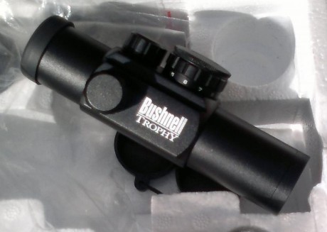 Punto rojo de múltiples retículas, como nuevo, se ha usado muy poco.Está completo y con su caja.
Precio: 01